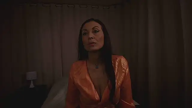 Swetisabella01 online show from 12.17.25