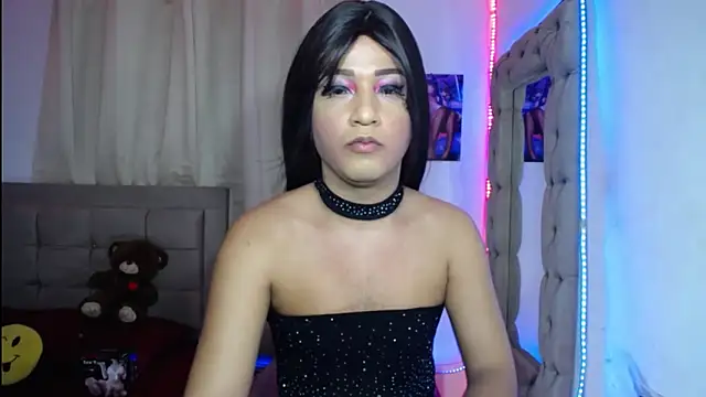 Snapshot of TRANSCATALINA chatting on 09.30.25 TRANSCATALINA online show from 09.30.25