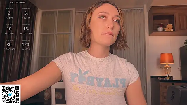 Snapshot of lanabosch chatting on 09.15.25 lanabosch online show from 09.15.25