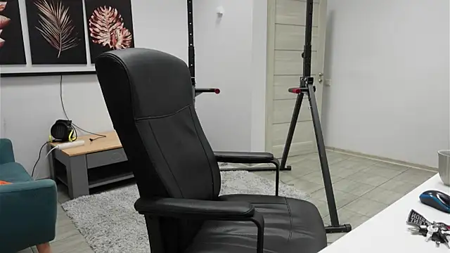 Tommy Burnz online show from 11.20.25