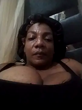 Snapshot of ShakeBigAss chatting on 03.22.26 ShakeBigAss online show from 03.22.26