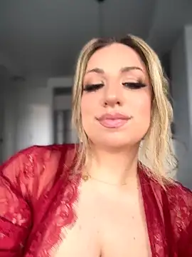 Snapshot of miamellycious chatting on 04.19.26 miamellycious online show from 04.19.26
