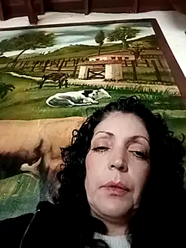 Snapshot of mijal_queen chatting on 12.29.24 mijal queen online show from 12.29.24