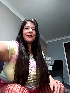 Snapshot of Leanne43 chatting on 02.27.25 Leanne43 online show from 02.27.25