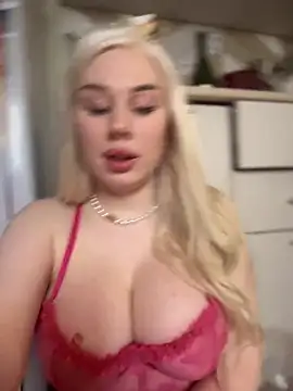 LaraHollywood online show from 01.19.25