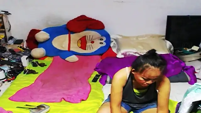 1CuteAndSexy69 online show from 02.02.25