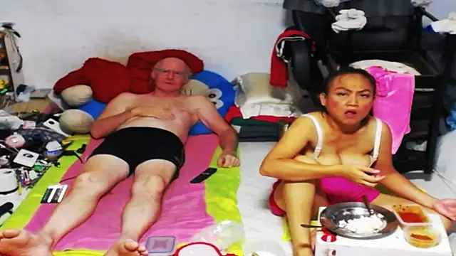 1CuteAndSexy69 online show from 02.10.25