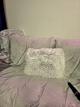 Snapshot of VickyDiamondx chatting on 10.14.25 VickyDiamondx online show from 10.14.25