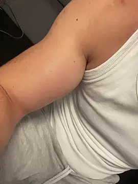 Snapshot of bestofsex99 chatting on 09.22.25 bestofsex99 online show from 09.22.25