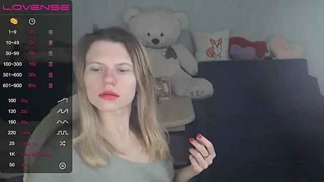 night is dark online show from 02.02.25