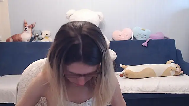 night is dark online show from 10.14.25