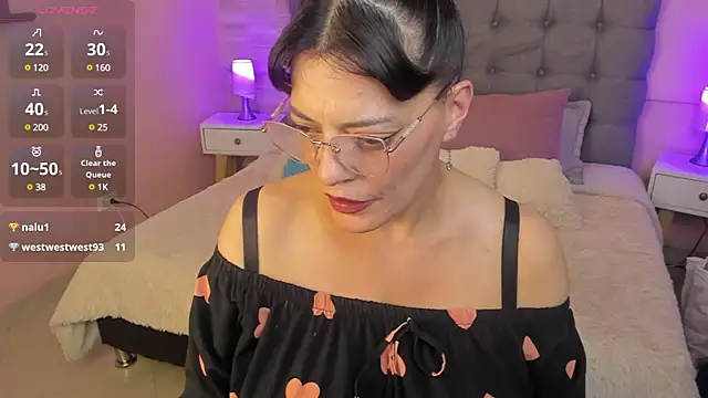  Abril W online show from 02.09.25