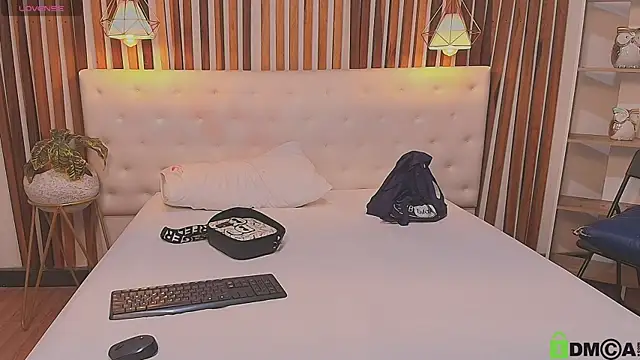 valerie lya online show from 04.04.26