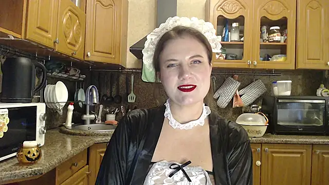 LizaCakes online show from 10.16.25