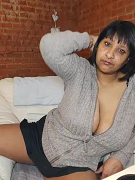 Lilybanx online show from 04.12.26