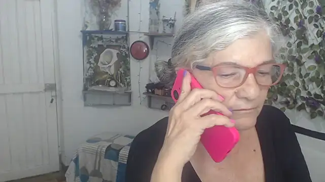 FunnyGrandma online show from 03.05.26