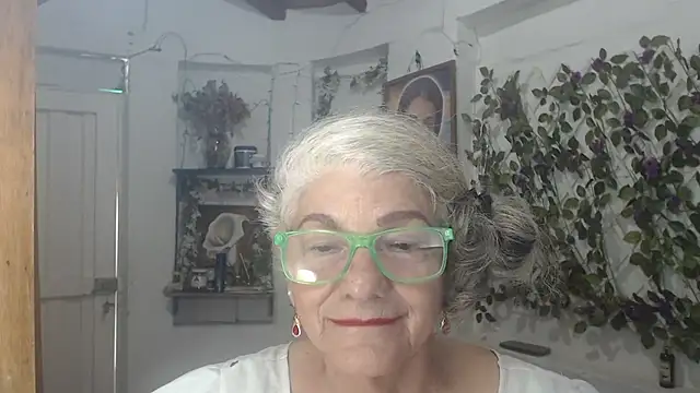 Snapshot of FunnyGrandma chatting on 07.07.26 FunnyGrandma online show from 07.07.26