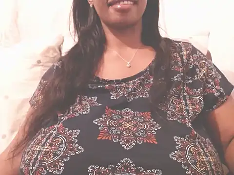 MissTits online show from 03.20.25