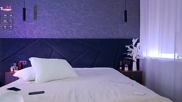 Angelees  online show from 10.12.25