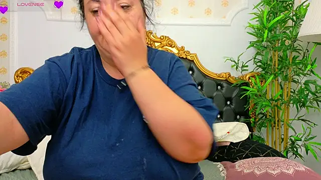 AleshaArabian online show from 04.10.26