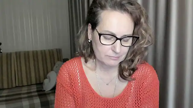 lauraoven online show from 01.22.25