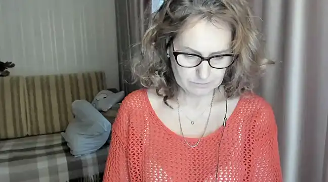 lauraoven online show from 02.04.25