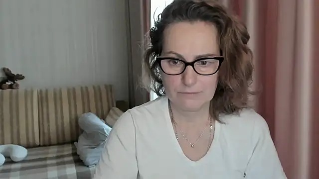 lauraoven online show from 02.07.25