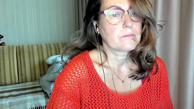 lauraoven online show from 10.03.25