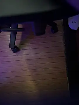 JohnnyBigShot online show from 11.06.25