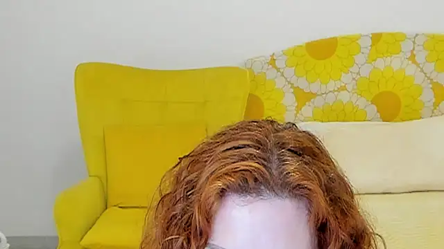 Snapshot of milf_penelope chatting on 03.08.26 milf penelope online show from 03.08.26
