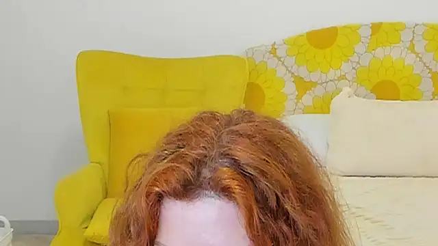Snapshot of milf_penelope chatting on 04.01.26 milf penelope online show from 04.01.26
