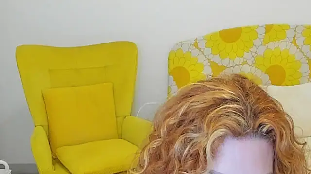 Snapshot of milf_penelope chatting on 05.10.26 milf penelope online show from 05.10.26