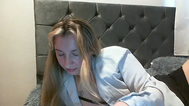 SusanCurt online show from 10.28.25