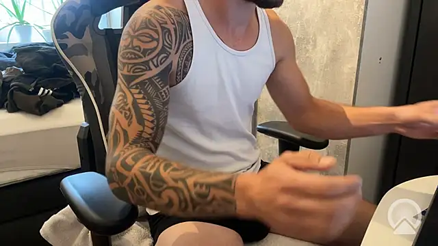 Snapshot of bigdick19cm90 chatting on 10.04.25 bigdick19cm90 online show from 10.04.25