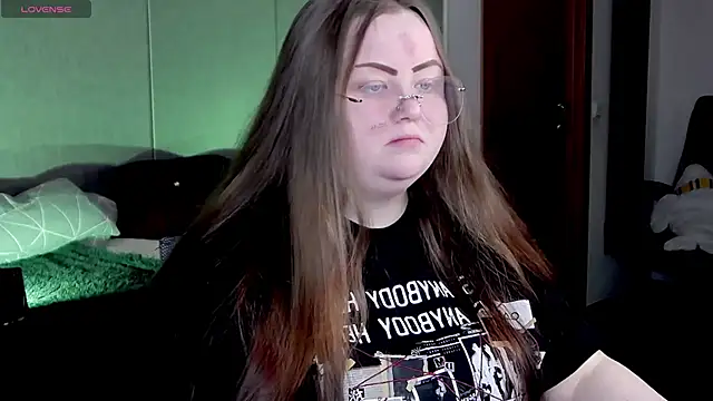 EMMA  CONNOR online show from 03.17.25