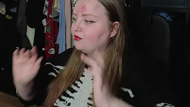 EMMA  CONNOR online show from 12.05.25