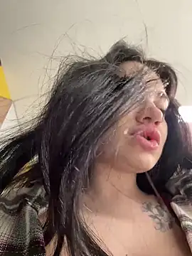 Wet  Bunny online show from 03.05.25