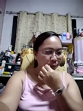 Snapshot of asianwet4u chatting on 02.25.25 asianwet4u online show from 02.25.25