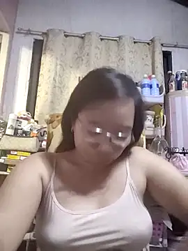 Snapshot of asianwet4u chatting on 03.01.25 asianwet4u online show from 03.01.25