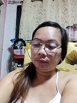 Snapshot of asianwet4u chatting on 03.06.25 asianwet4u online show from 03.06.25