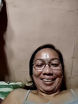 Snapshot of asianwet4u chatting on 03.09.25 asianwet4u online show from 03.09.25