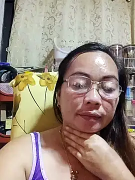 Snapshot of asianwet4u chatting on 03.13.25 asianwet4u online show from 03.13.25