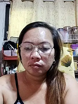 Snapshot of asianwet4u chatting on 03.19.25 asianwet4u online show from 03.19.25