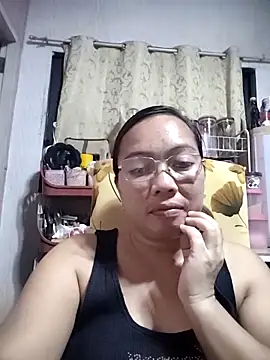 Snapshot of asianwet4u chatting on 03.21.25 asianwet4u online show from 03.21.25