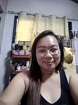 Snapshot of asianwet4u chatting on 03.22.25 asianwet4u online show from 03.22.25