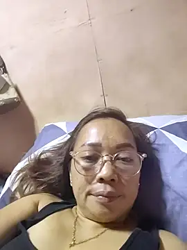 Snapshot of asianwet4u chatting on 09.11.25 asianwet4u online show from 09.11.25