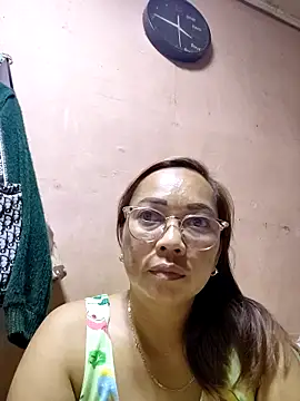 Snapshot of asianwet4u chatting on 09.14.25 asianwet4u online show from 09.14.25