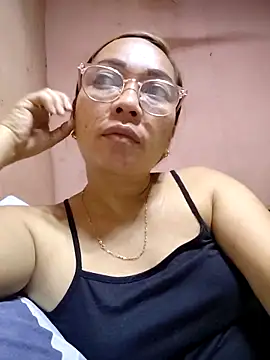 Snapshot of asianwet4u chatting on 09.14.25 asianwet4u online show from 09.14.25