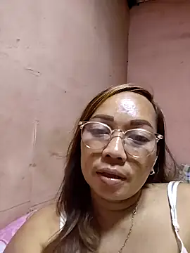 Snapshot of asianwet4u chatting on 09.18.25 asianwet4u online show from 09.18.25