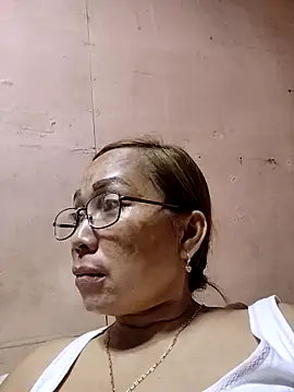 Snapshot of asianwet4u chatting on 09.28.25 asianwet4u online show from 09.28.25